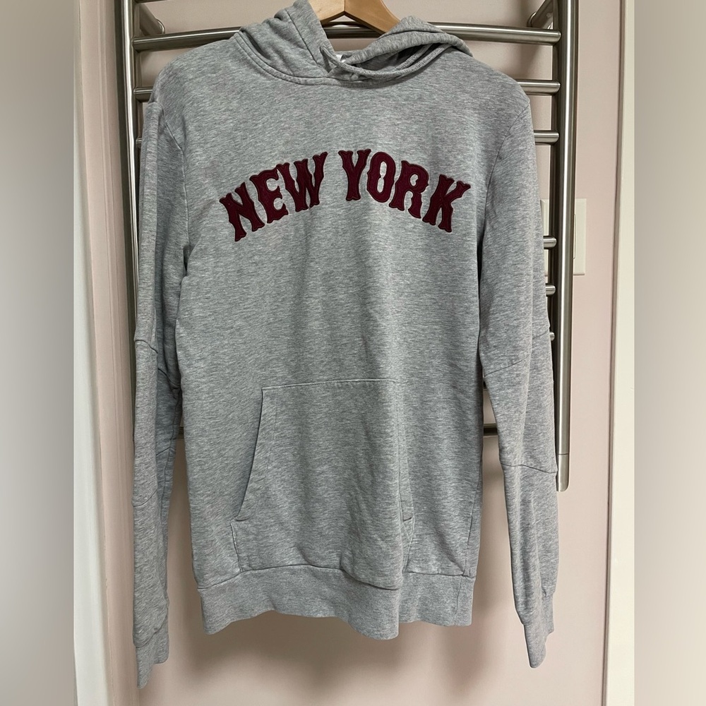 H&M Grey New York Sweatshirt